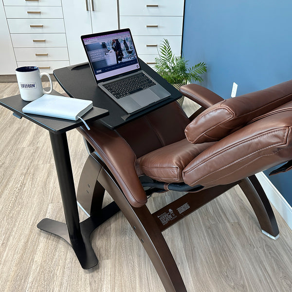 Discover the versatile and dynamic Mobile LIFE-Desk, a compact and adaptable piece of furniture designed by LIFEFORM® to enhance your working and leisure experience. Ideal for a variety of activities, such as using your laptop, writing, or reading, this mobile desk is a perfect blend of functionality and convenience.